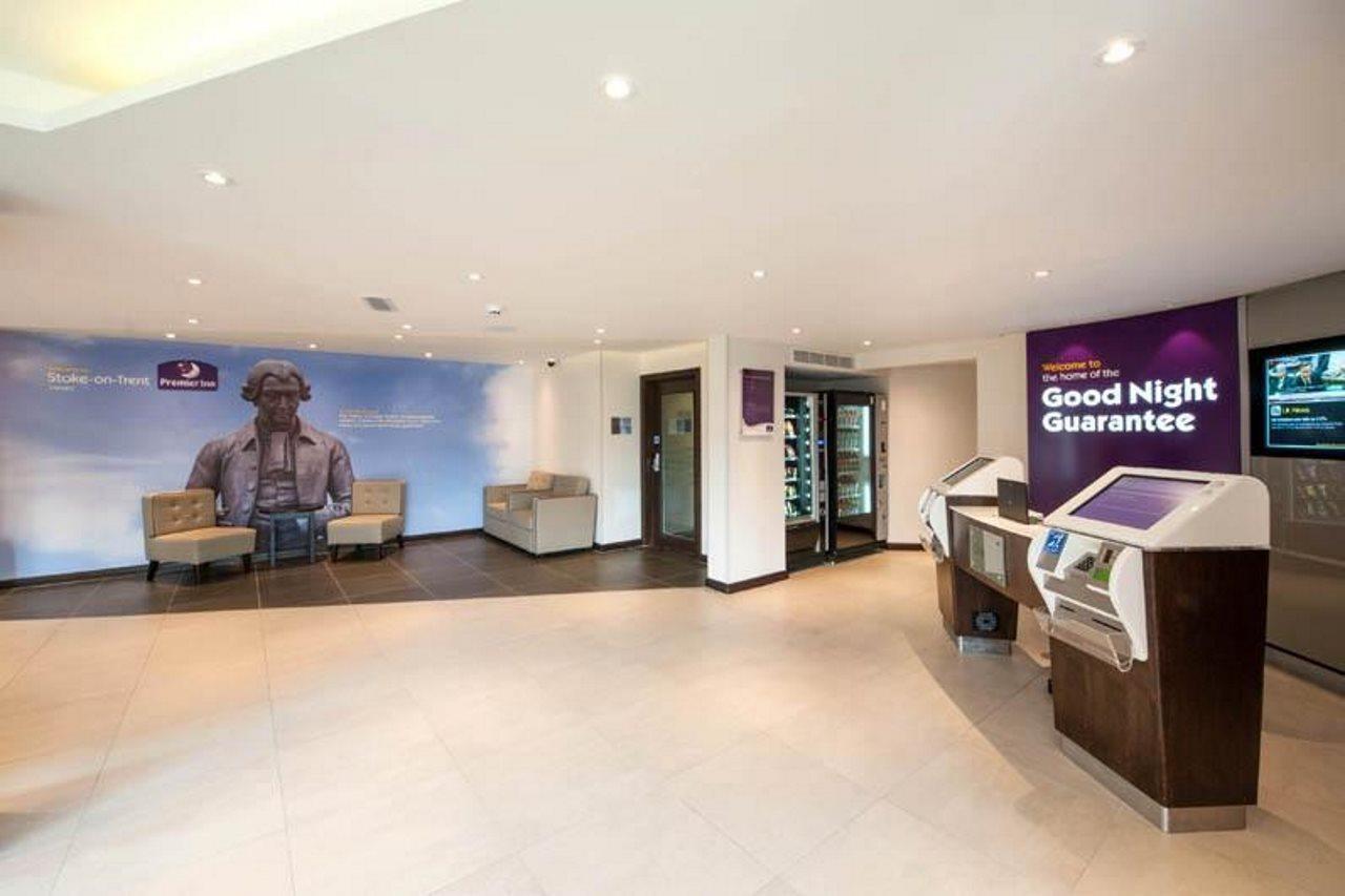 Premier Inn Stoke-On-Trent Ngoại thất bức ảnh
